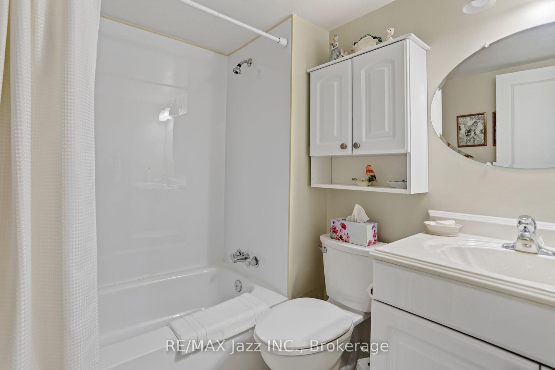 Photo 30 of Unit 305, 363 Simcoe Street N, Oshawa, O'Neill — HOMEH