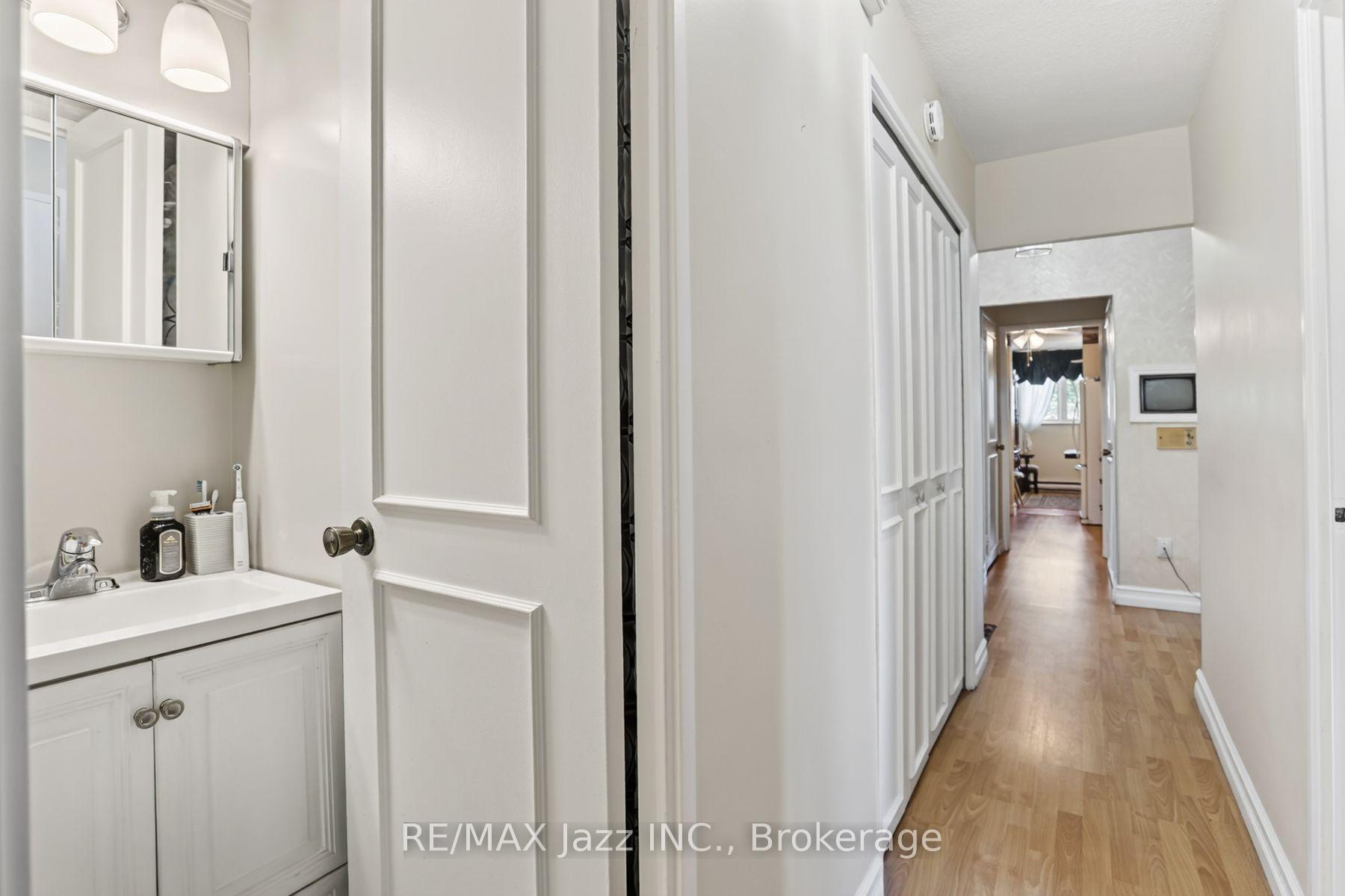 Photo 31 of Unit 305, 363 Simcoe Street N, Oshawa, O'Neill — HOMEH