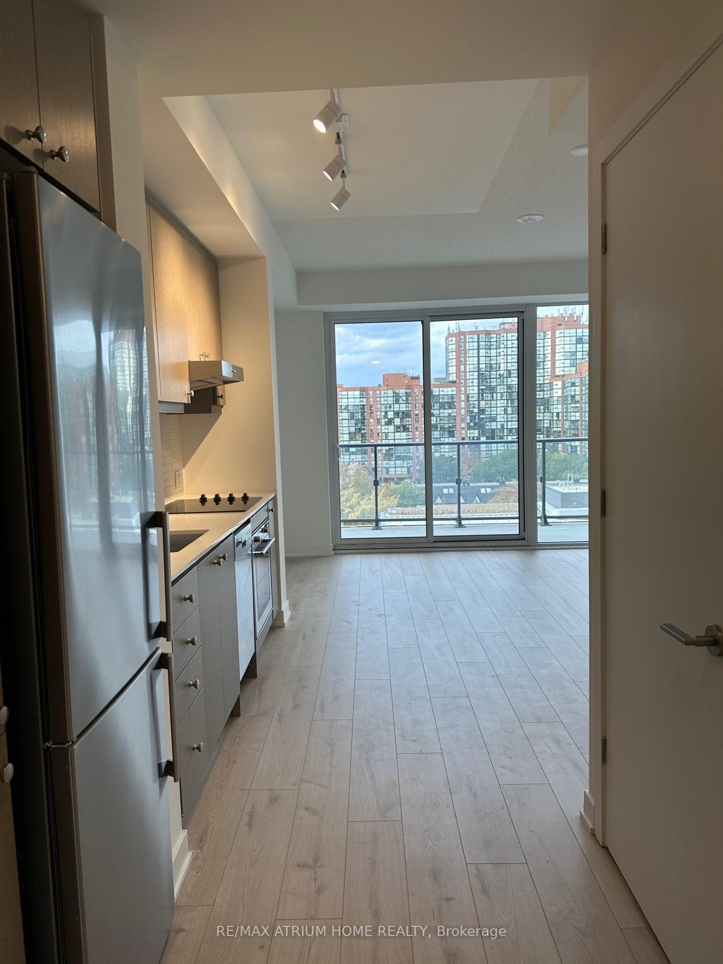 Photo 4 of Unit 909, 9 Tecumseth Street, Toronto, Niagara — HOMEH