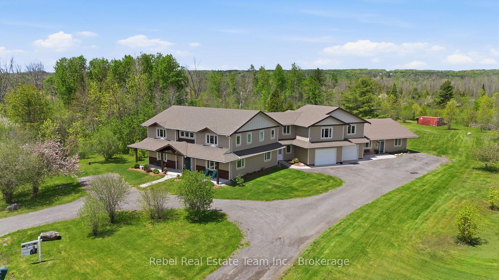 Photo of 190 Lakeshore Road