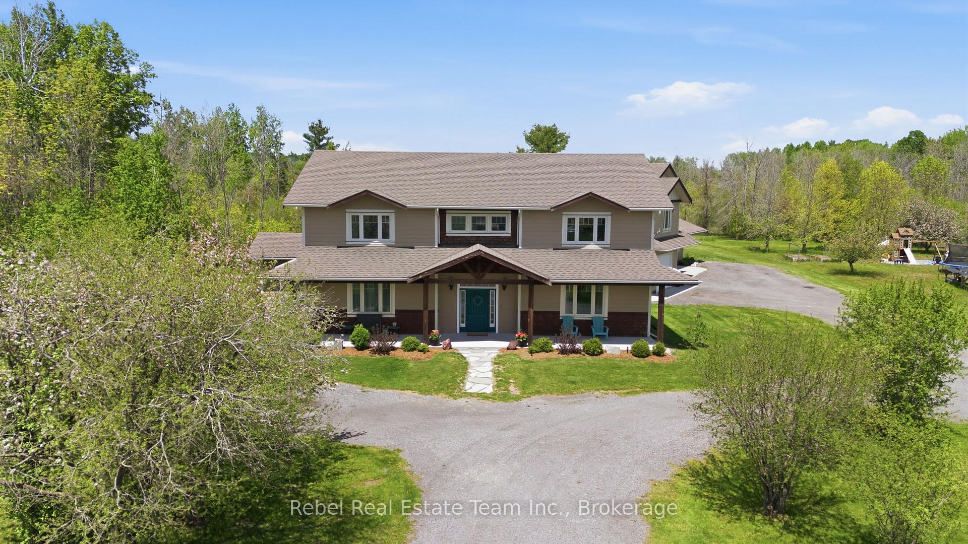 Photo 3 of 190 Lakeshore Road, Brighton, Rural Brighton — HOMEH