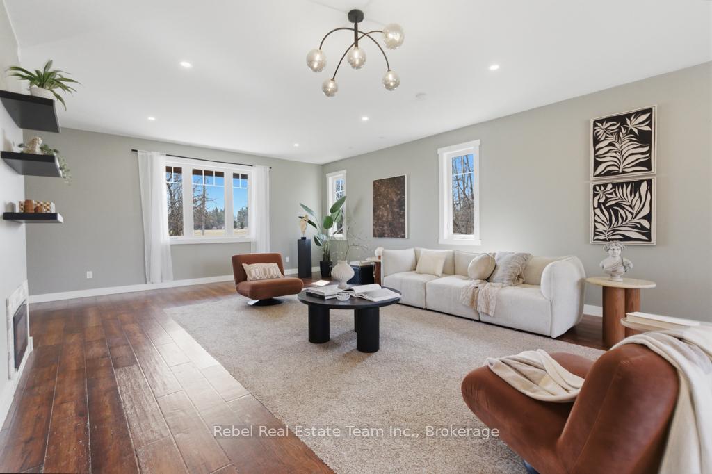 Photo 9 of 190 Lakeshore Road, Brighton, Rural Brighton — HOMEH