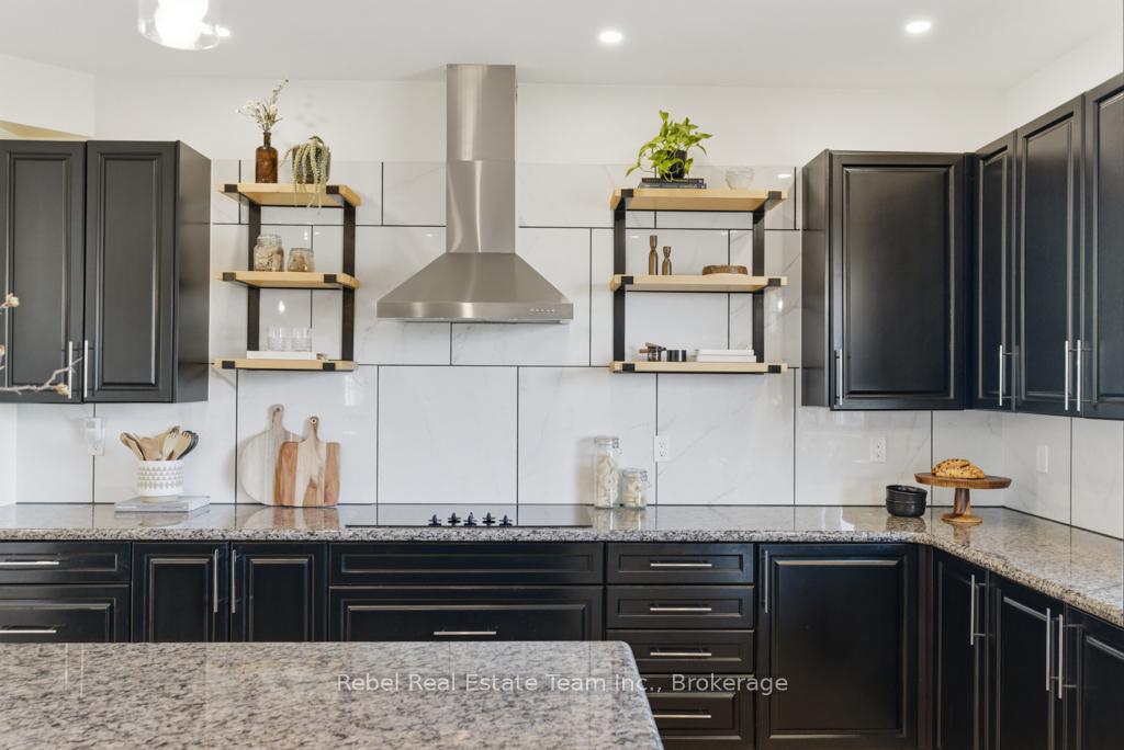 Photo 14 of 190 Lakeshore Road, Brighton, Rural Brighton — HOMEH