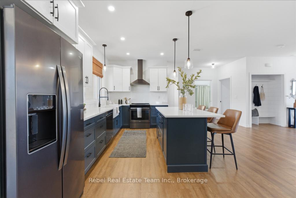 Photo 39 of 190 Lakeshore Road, Brighton, Rural Brighton — HOMEH
