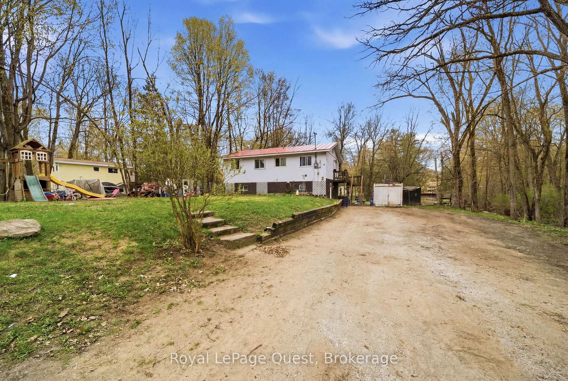 Photo of 7476 Ash Crescent