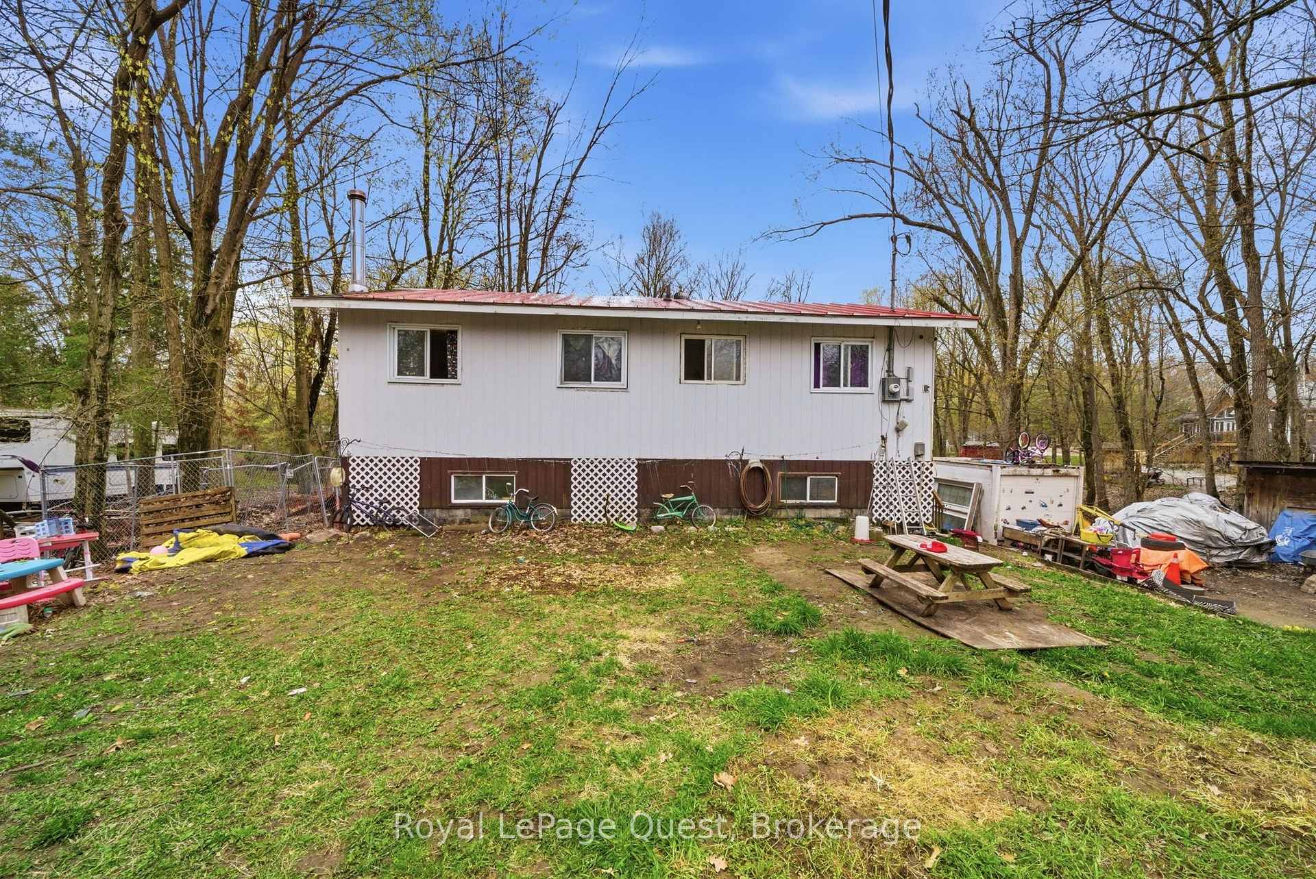 Photo 2 of 7476 Ash Crescent, Ramara, Rural Ramara — HOMEH