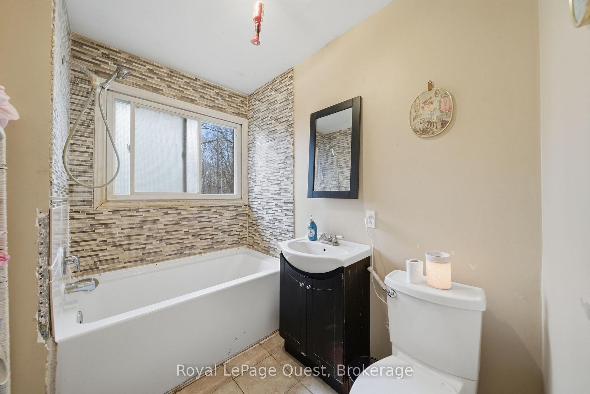 Photo 20 of 7476 Ash Crescent, Ramara, Rural Ramara — HOMEH
