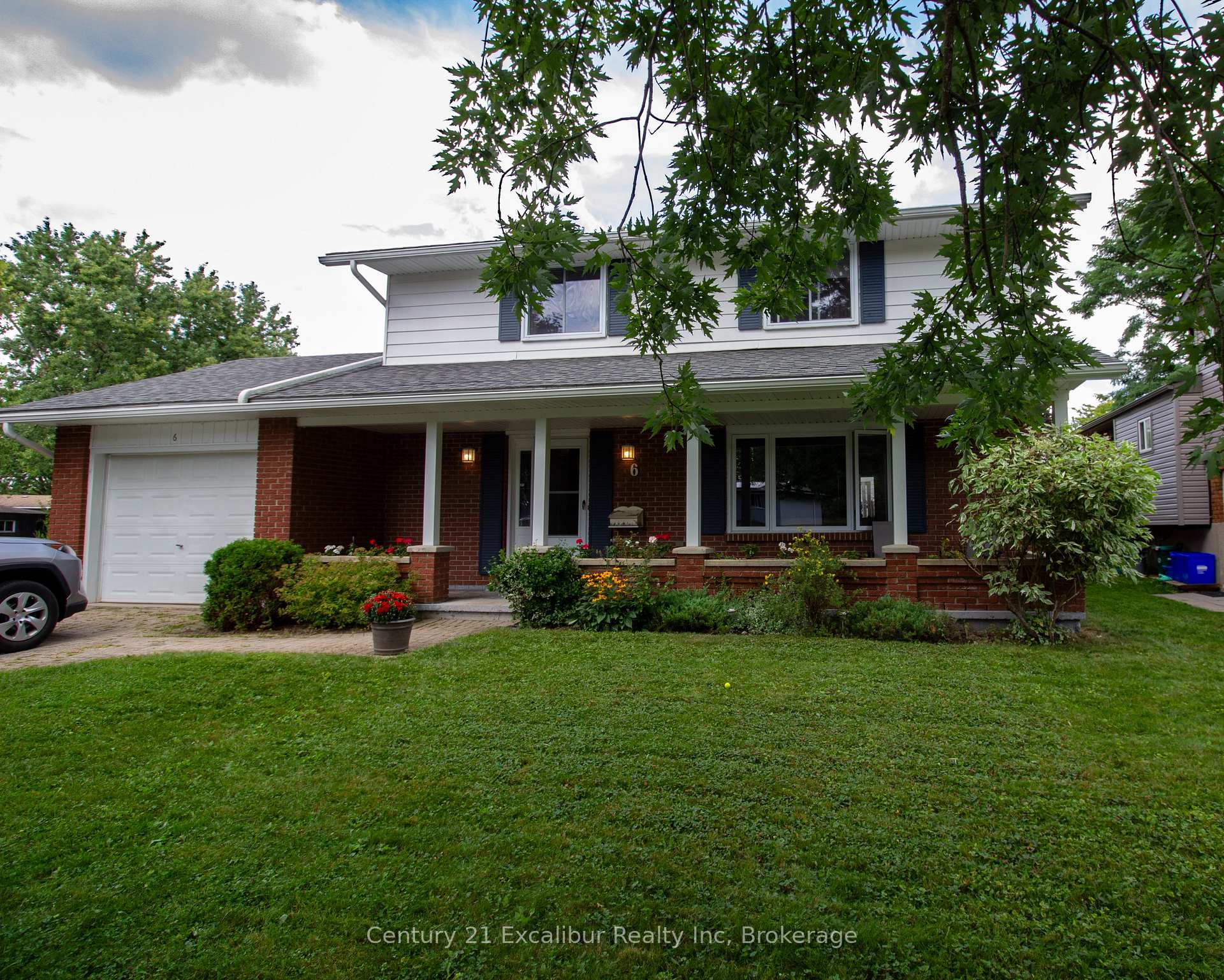 Photo 1 of 6 Braeside Road, Centre Wellington, Fergus — HOMEH