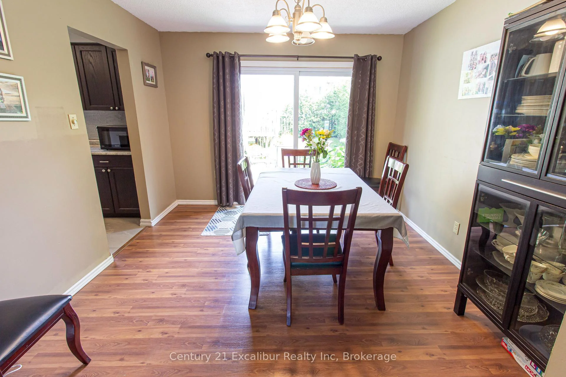 Photo 9 of 6 Braeside Road, Centre Wellington, Fergus — HOMEH