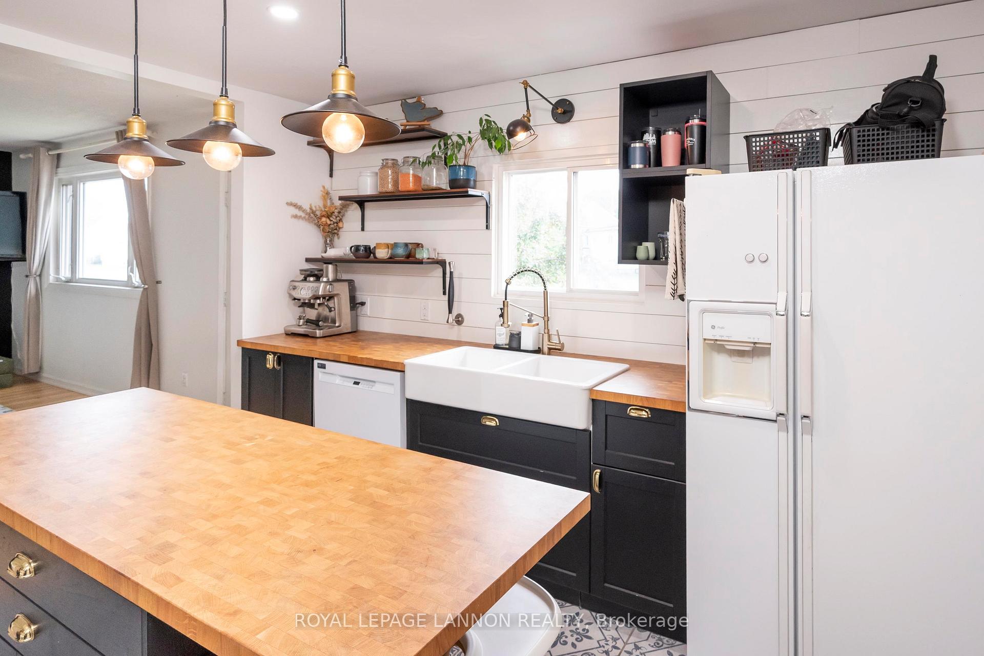 Photo 11 of 262 Theresa Street, Thunder Bay, Shuniah — HOMEH