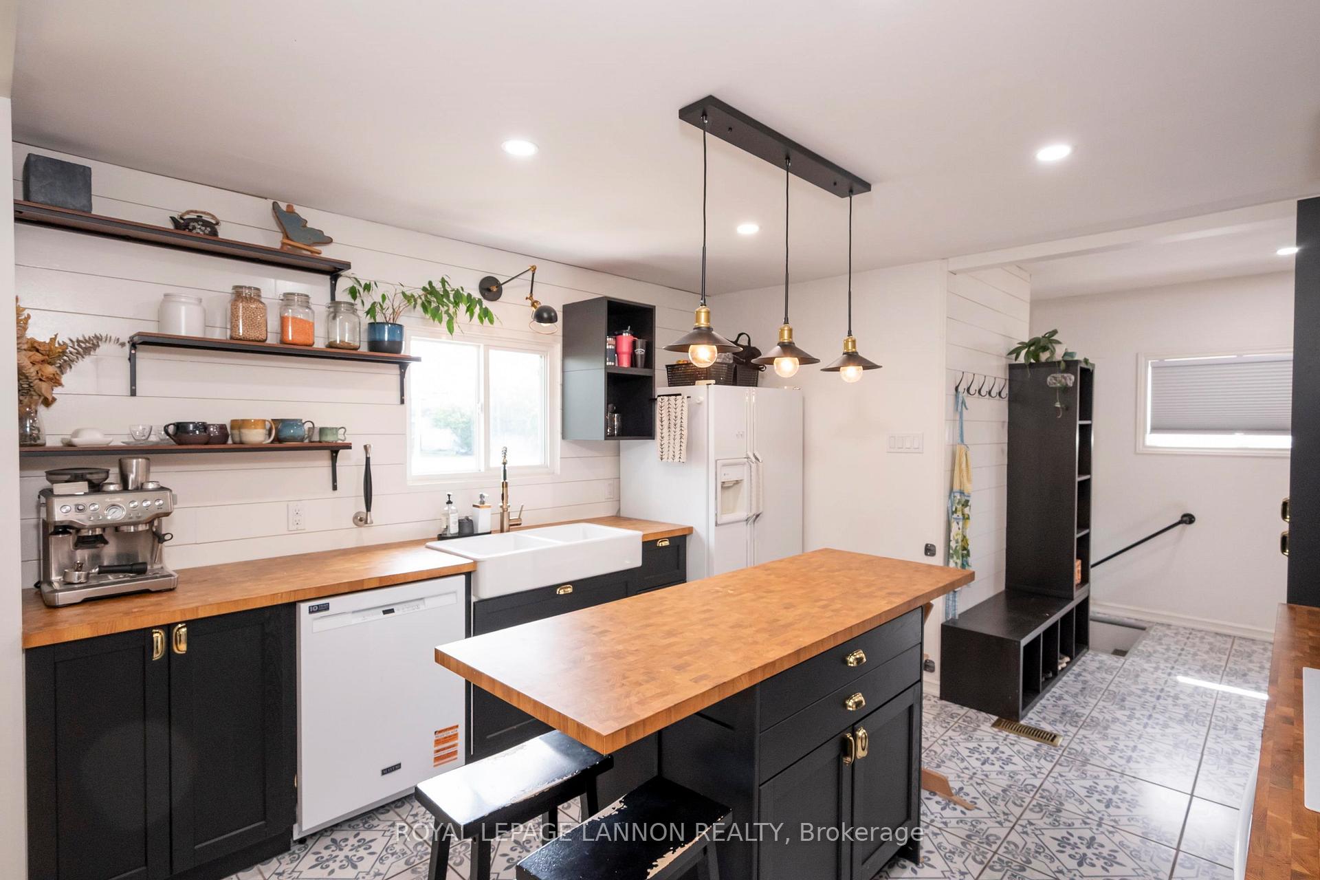 Photo 18 of 262 Theresa Street, Thunder Bay, Shuniah — HOMEH