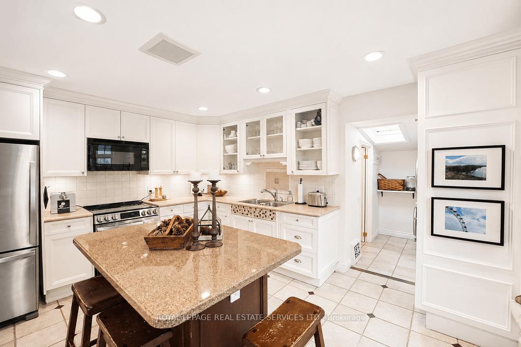 Photo 21 of 124 Chisholm Street, Oakville, Central — HOMEH