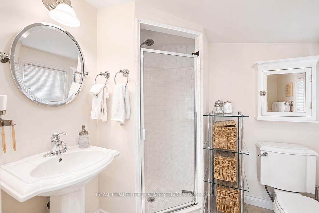 Photo 25 of 124 Chisholm Street, Oakville, Central — HOMEH