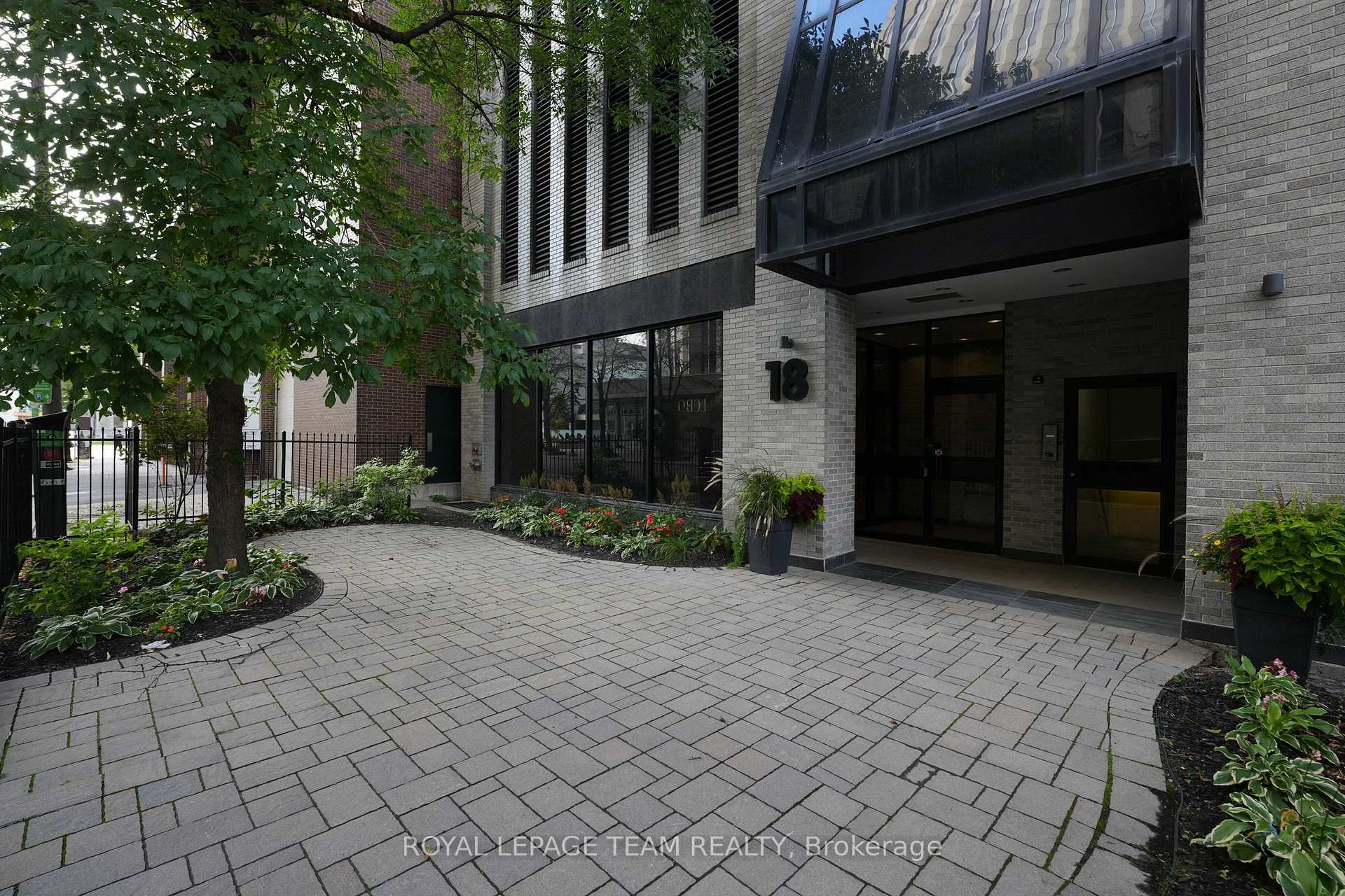 Photo 3 of Unit 903, 18 Nepean Street, Ottawa, Ottawa Centre — HOMEH