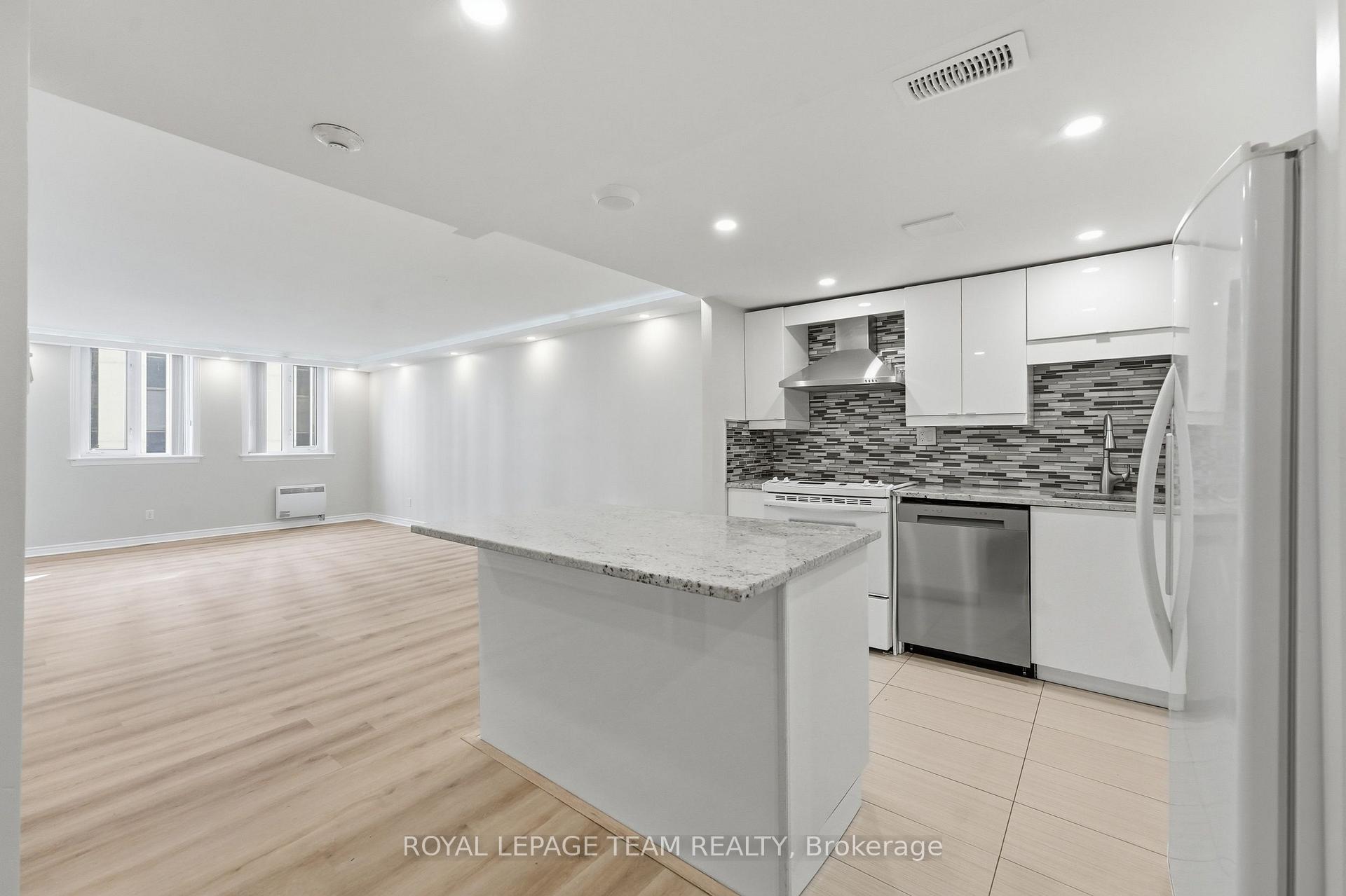 Photo 8 of Unit 903, 18 Nepean Street, Ottawa, Ottawa Centre — HOMEH
