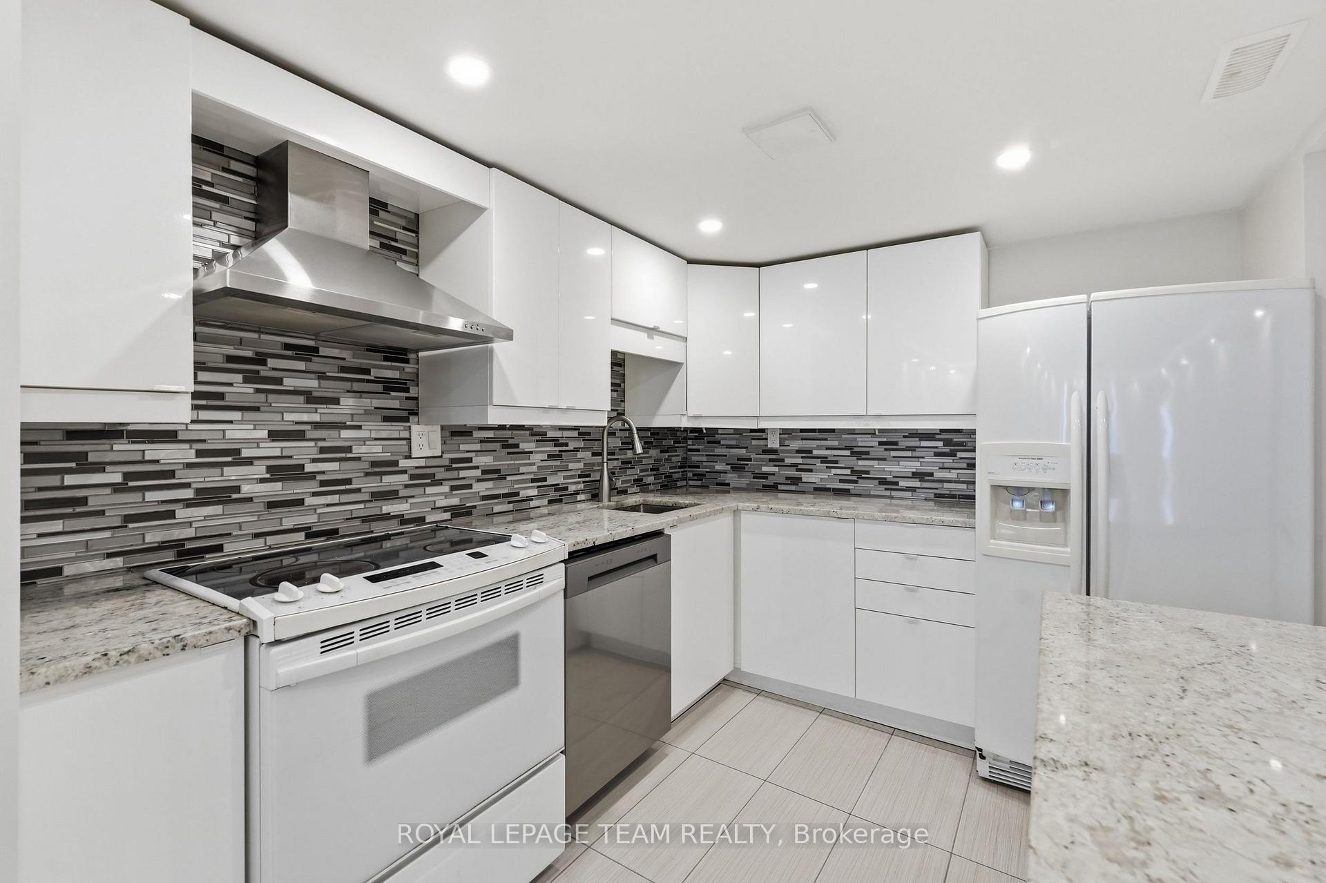 Photo 10 of Unit 903, 18 Nepean Street, Ottawa, Ottawa Centre — HOMEH