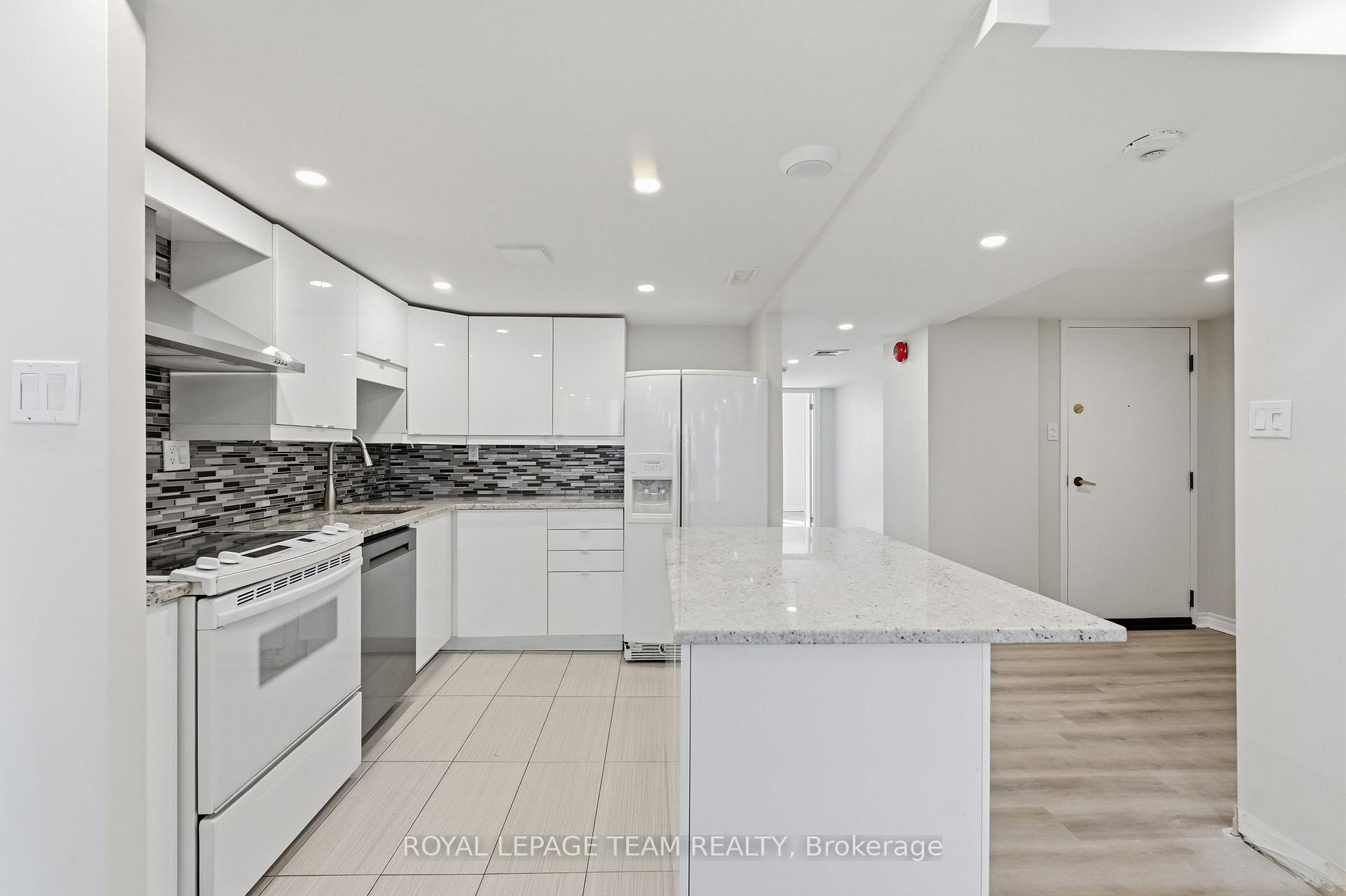 Photo 11 of Unit 903, 18 Nepean Street, Ottawa, Ottawa Centre — HOMEH