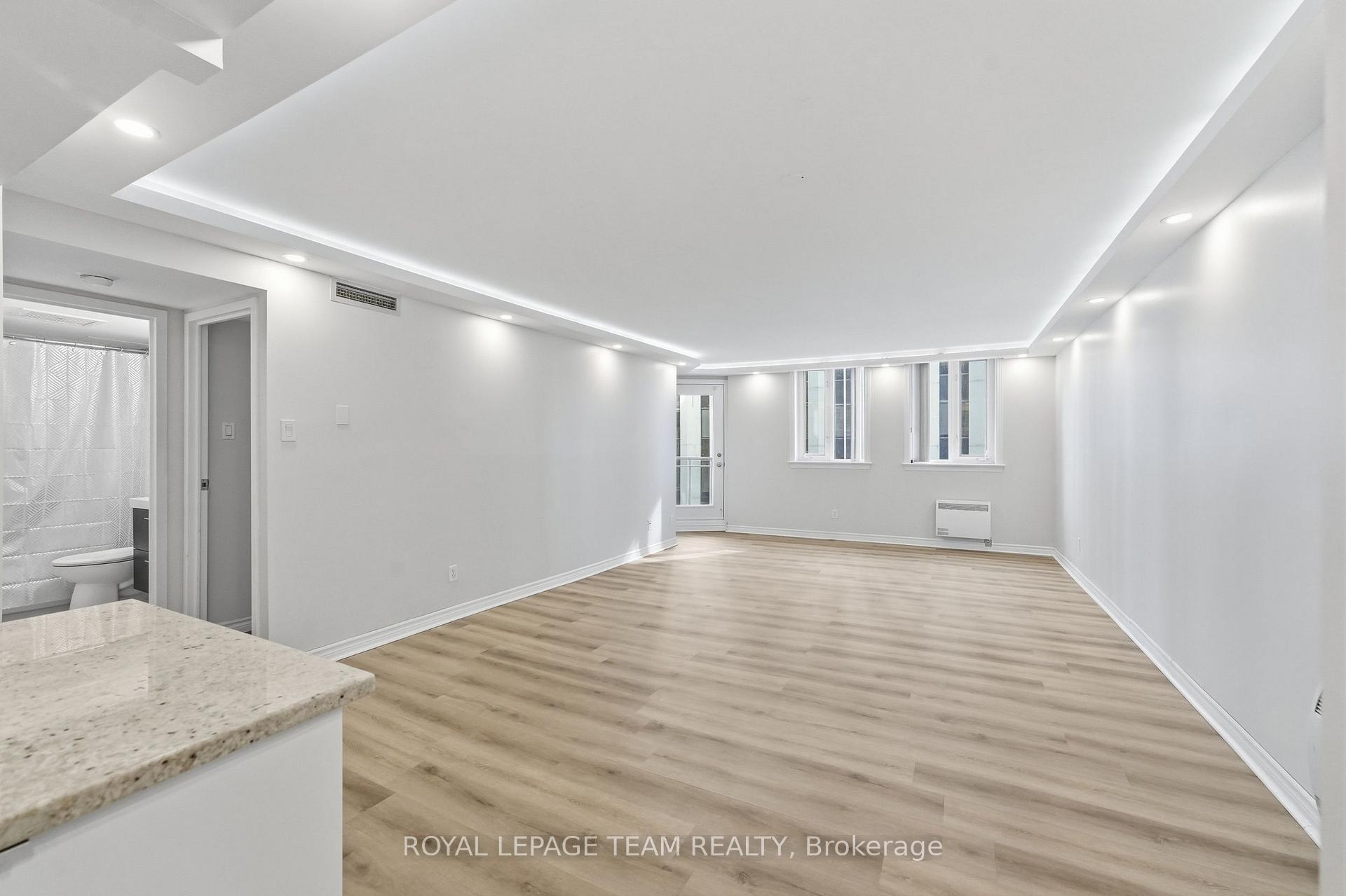 Photo 12 of Unit 903, 18 Nepean Street, Ottawa, Ottawa Centre — HOMEH