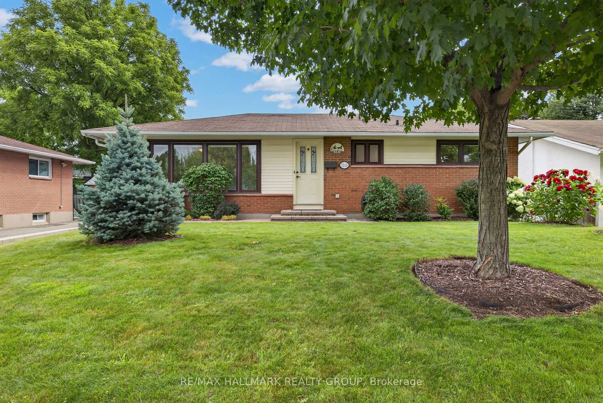 Photo 2 of 1143 Gateway Road, Ottawa, Parkway Park — HOMEH