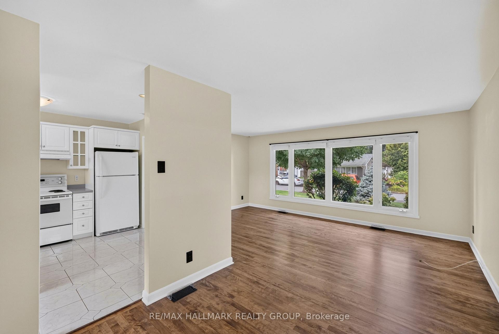 Photo 11 of 1143 Gateway Road, Ottawa, Parkway Park — HOMEH