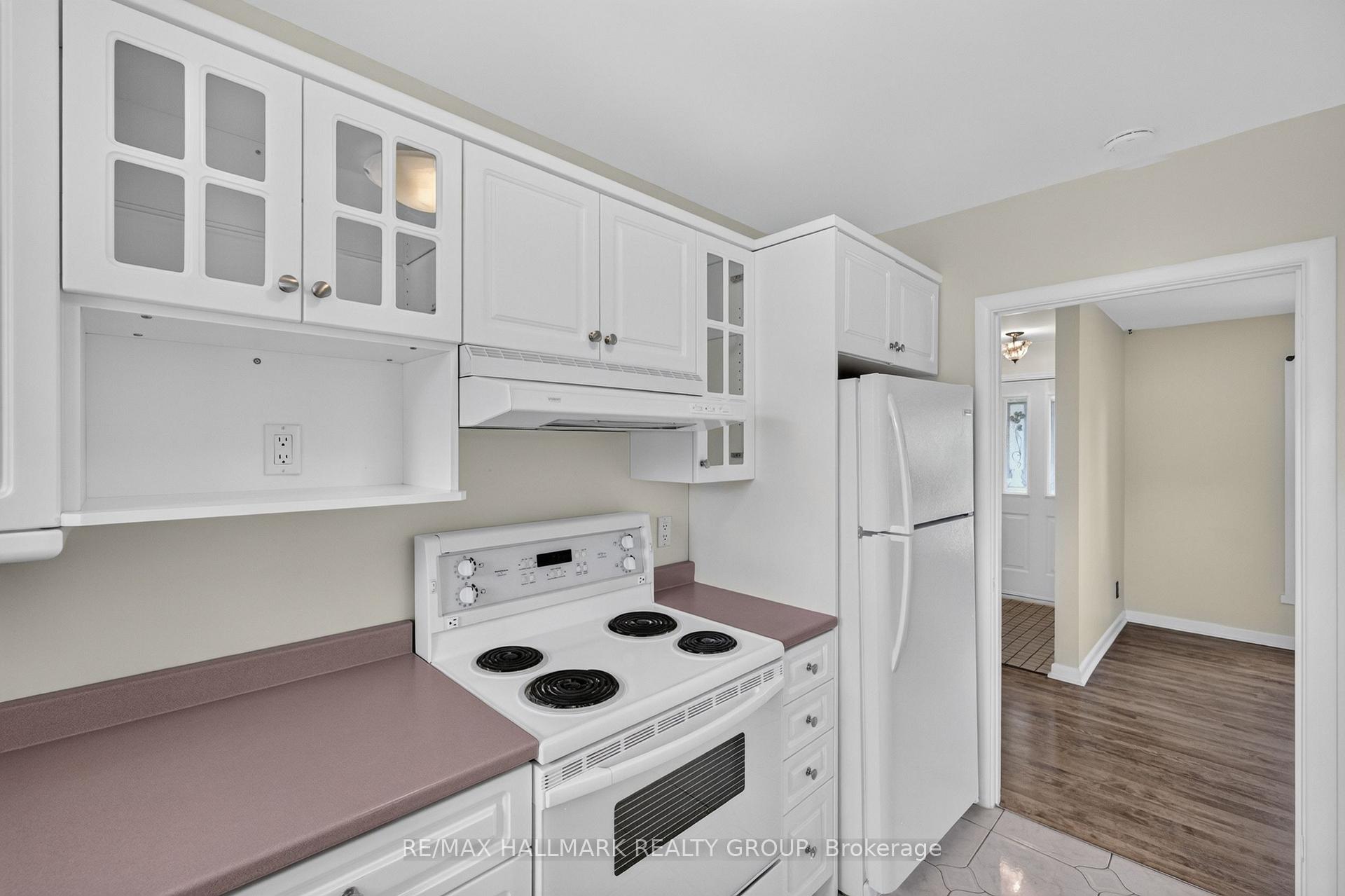 Photo 14 of 1143 Gateway Road, Ottawa, Parkway Park — HOMEH