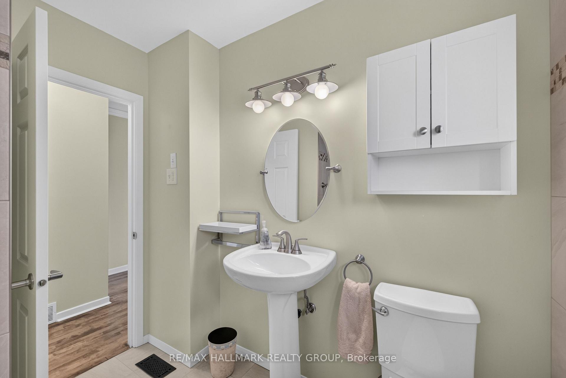 Photo 23 of 1143 Gateway Road, Ottawa, Parkway Park — HOMEH