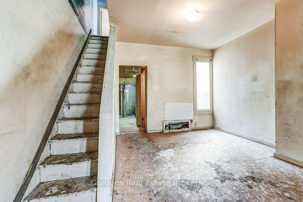 Photo 7 of 166 Munro Street, Toronto, South Riverdale — HOMEH
