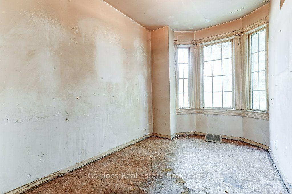 Photo 9 of 166 Munro Street, Toronto, South Riverdale — HOMEH