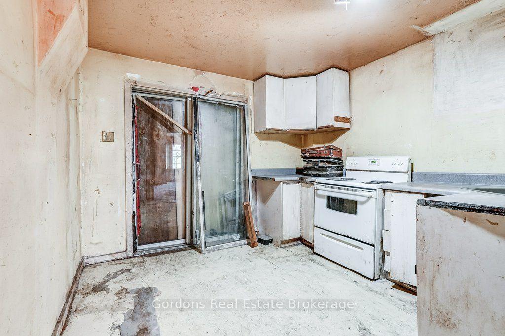 Photo 12 of 166 Munro Street, Toronto, South Riverdale — HOMEH