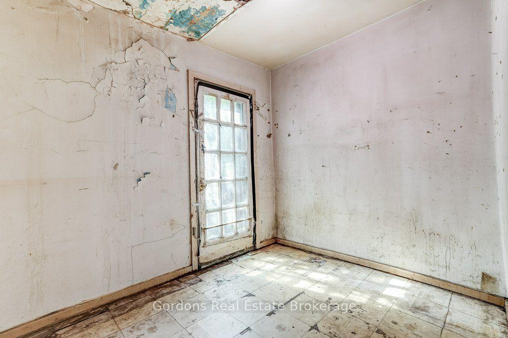 Photo 15 of 166 Munro Street, Toronto, South Riverdale — HOMEH