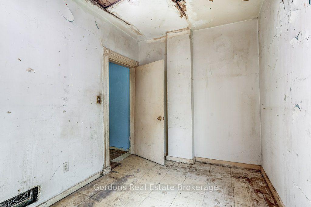 Photo 16 of 166 Munro Street, Toronto, South Riverdale — HOMEH