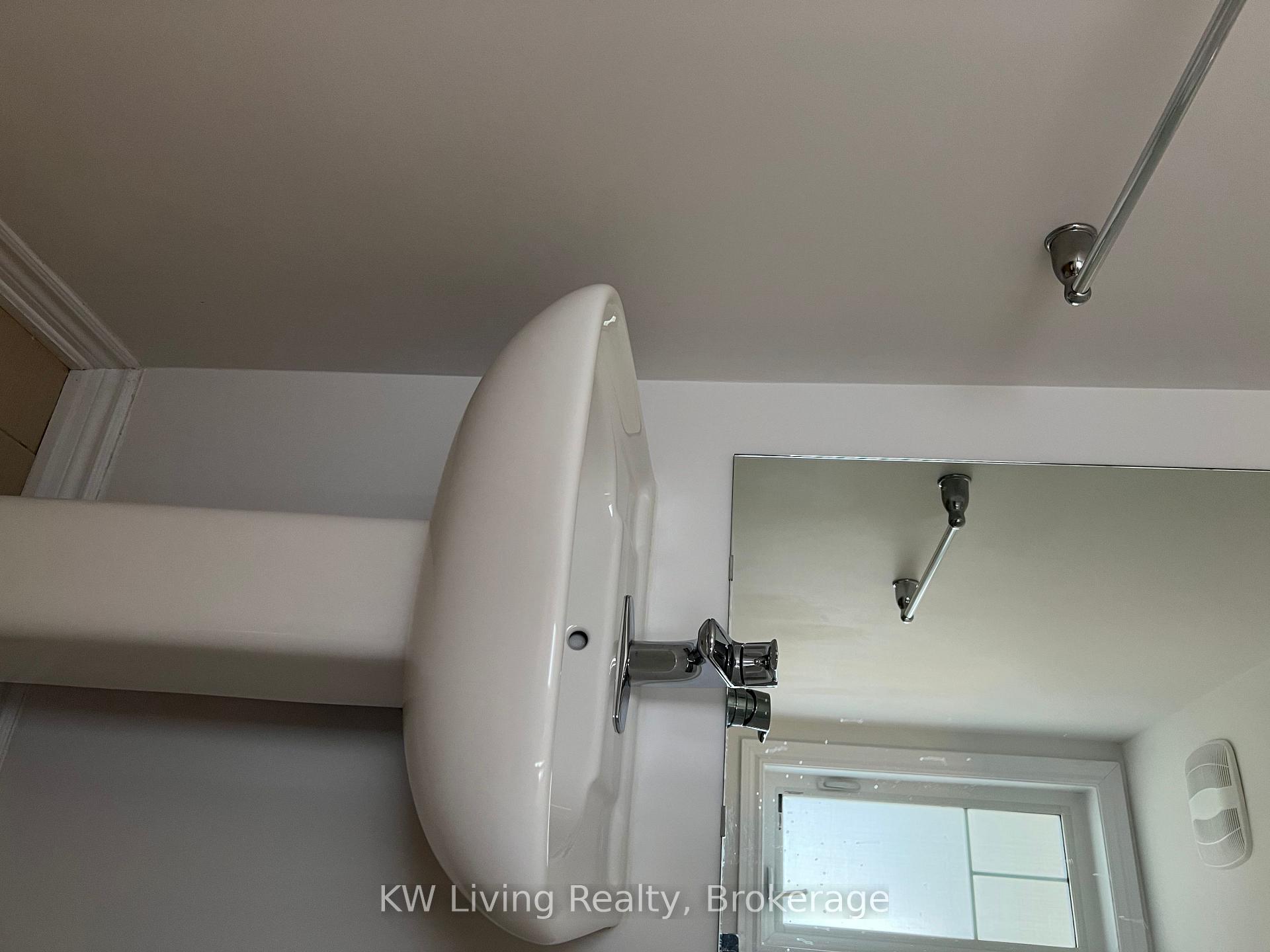 Photo 3 of 59 Tabaret Crescent, Oshawa, Windfields — HOMEH