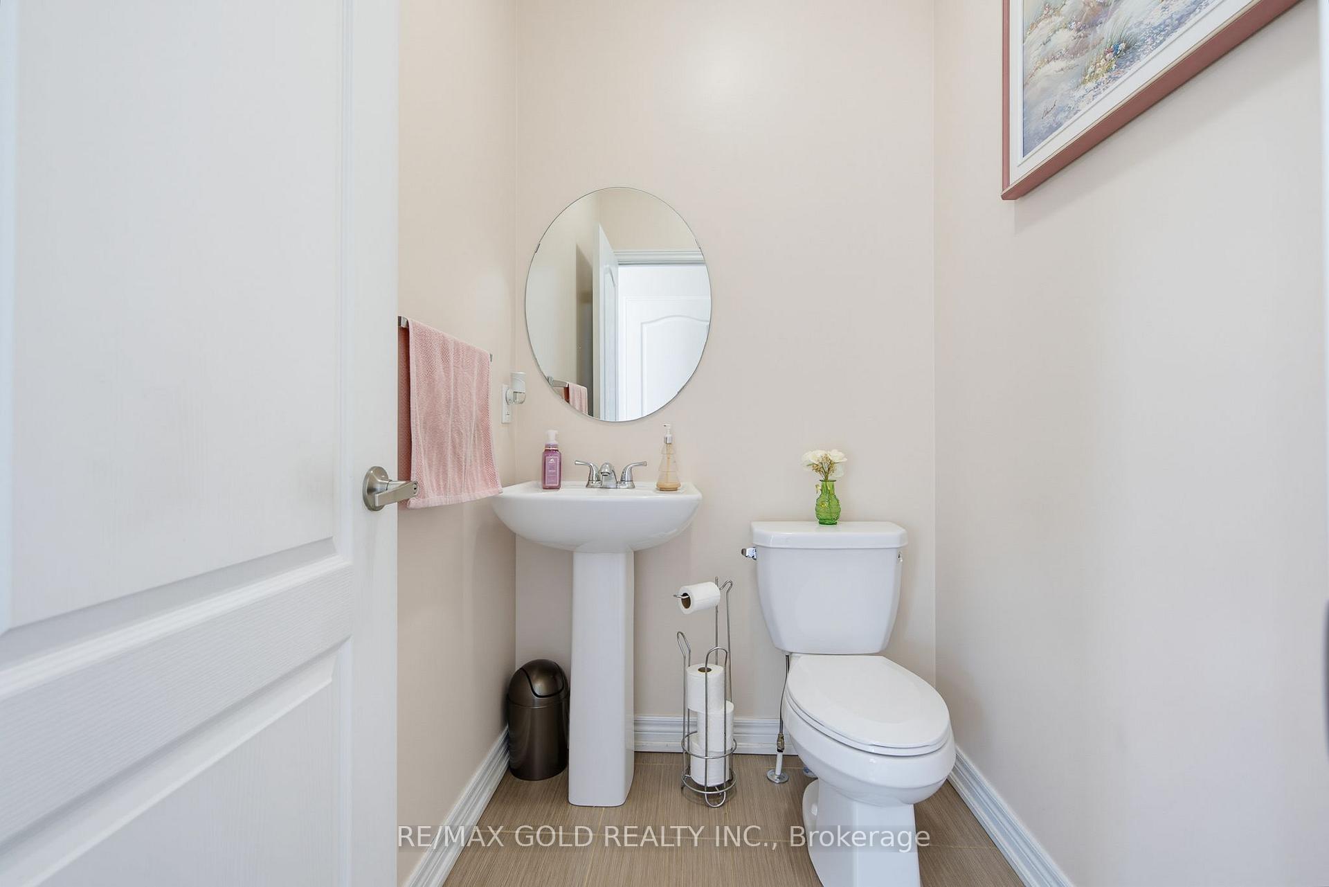 Photo 14 of 8 Zelda Road, Brampton, Sandringham-Wellington North — HOMEH
