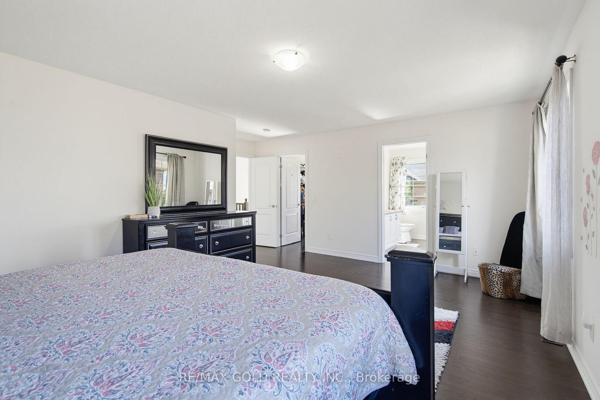 Photo 18 of 8 Zelda Road, Brampton, Sandringham-Wellington North — HOMEH