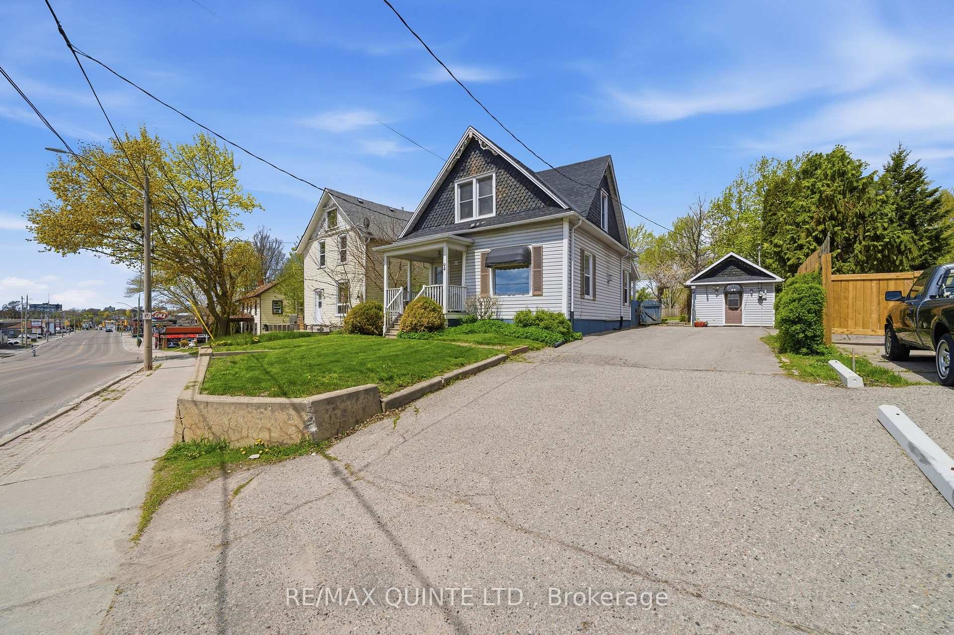 Photo 2 of 94 Dundas Street E, Belleville, Belleville Ward — HOMEH