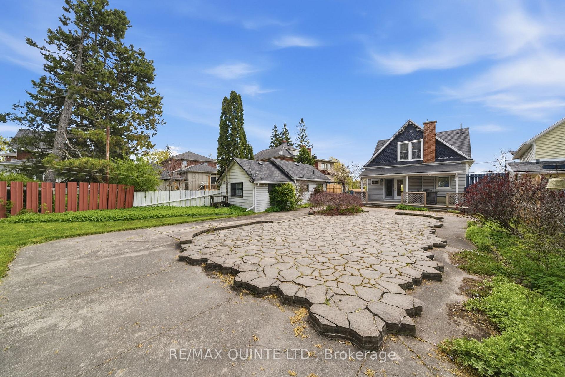 Photo 32 of 94 Dundas Street E, Belleville, Belleville Ward — HOMEH
