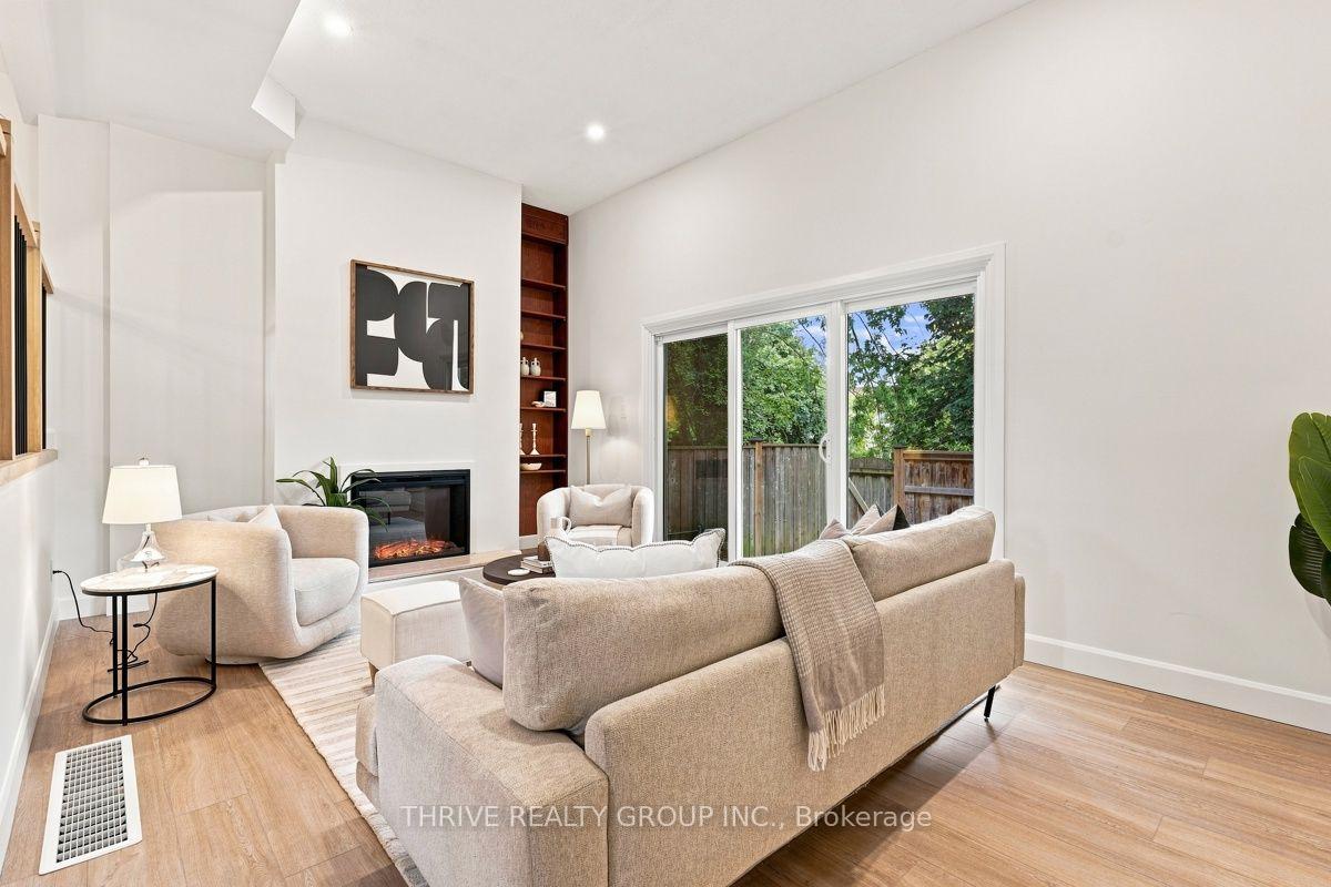 Photo 8 of Unit 8, 159 Sandringam Crescent, London, South R — HOMEH