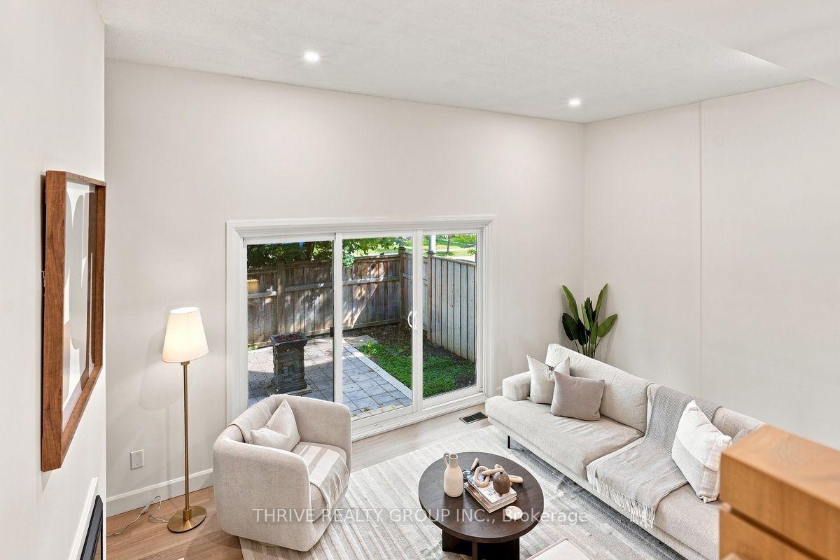 Photo 15 of Unit 8, 159 Sandringam Crescent, London, South R — HOMEH