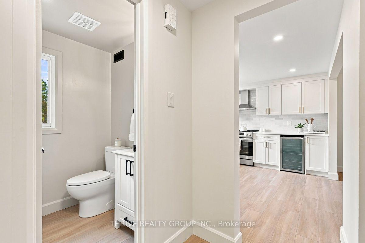 Photo 25 of Unit 8, 159 Sandringam Crescent, London, South R — HOMEH