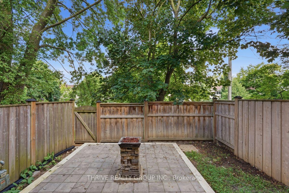 Photo 43 of Unit 8, 159 Sandringam Crescent, London, South R — HOMEH