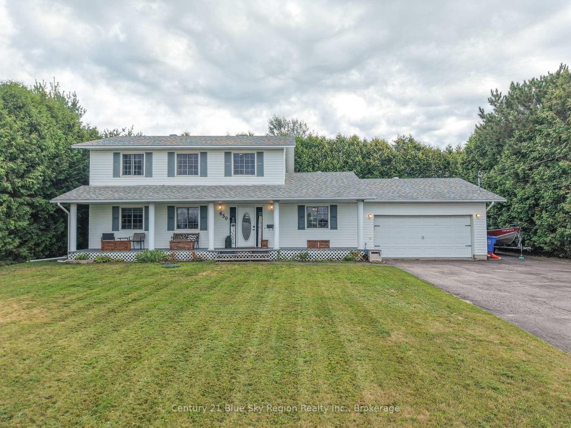 Photo of 650 Coursol Road