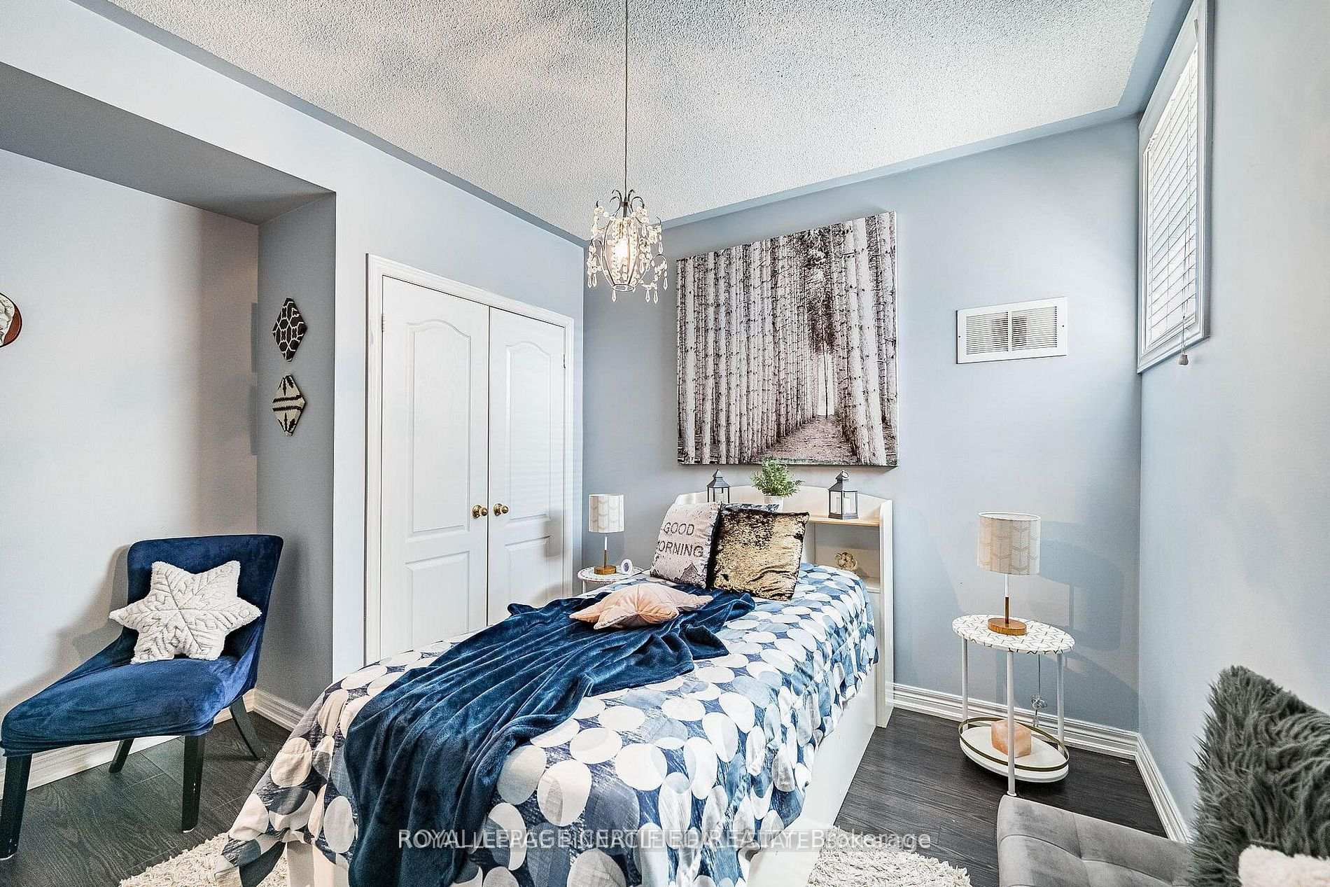 Photo 35 of 2368 Foxhole Circle, Oakville, Westmount — HOMEH