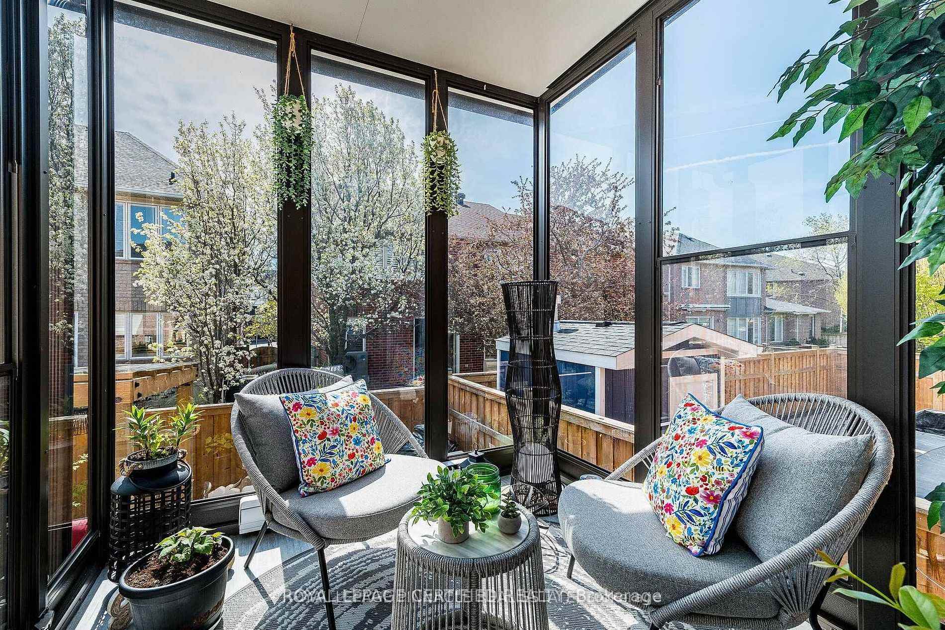 Photo 38 of 2368 Foxhole Circle, Oakville, Westmount — HOMEH