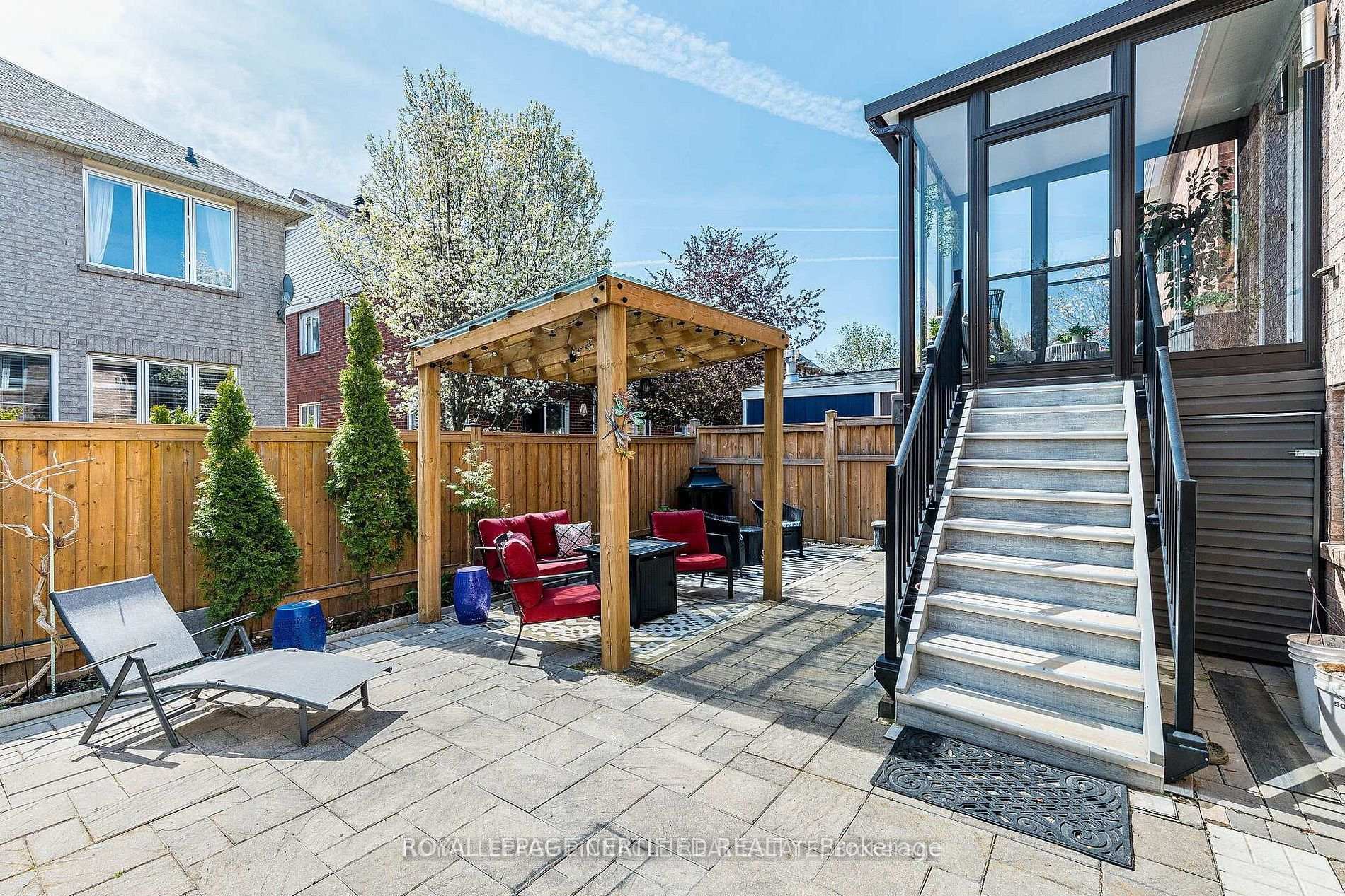 Photo 42 of 2368 Foxhole Circle, Oakville, Westmount — HOMEH