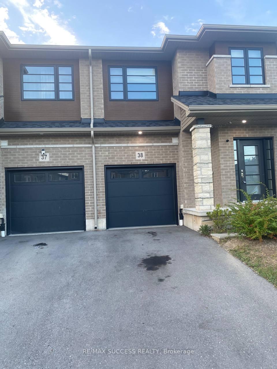 Photo 1 of Unit 38, 520 Grey Street, Brantford, Echo Place — HOMEH