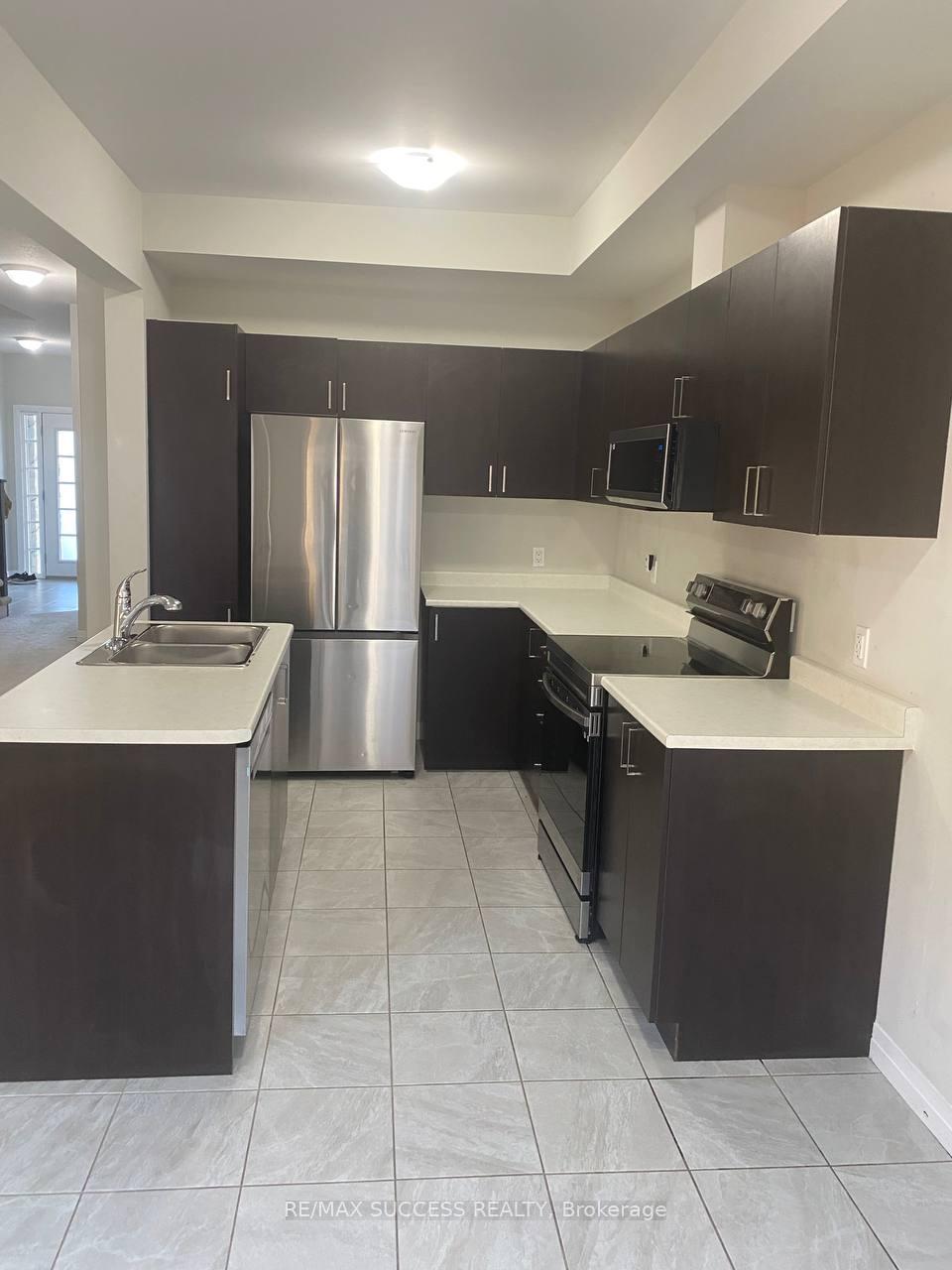 Photo 5 of Unit 38, 520 Grey Street, Brantford, Echo Place — HOMEH