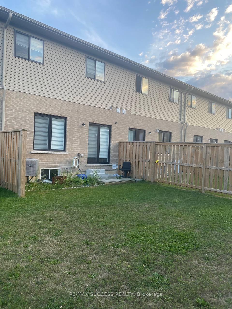 Photo 25 of Unit 38, 520 Grey Street, Brantford, Echo Place — HOMEH