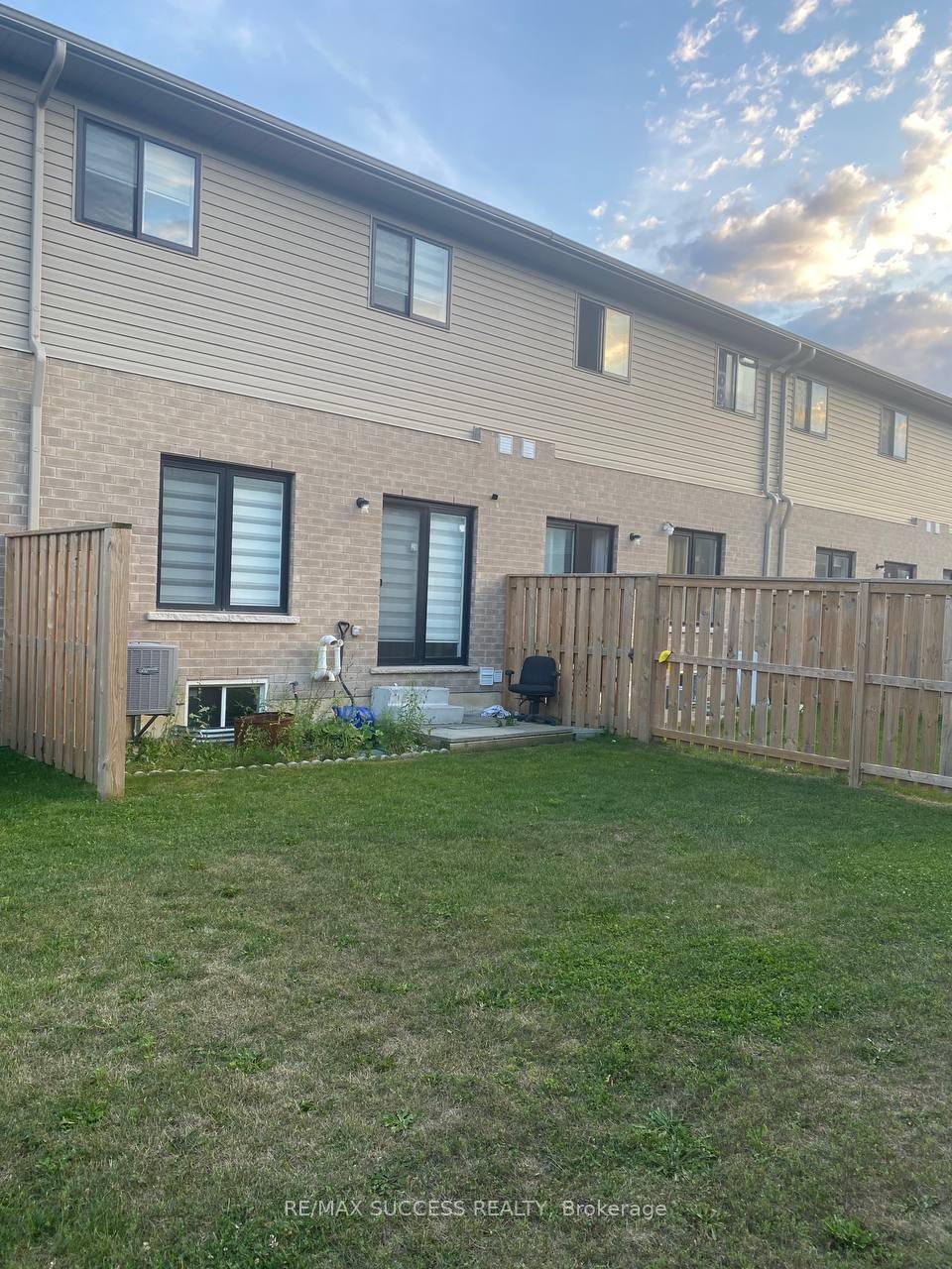 Photo 26 of Unit 38, 520 Grey Street, Brantford, Echo Place — HOMEH
