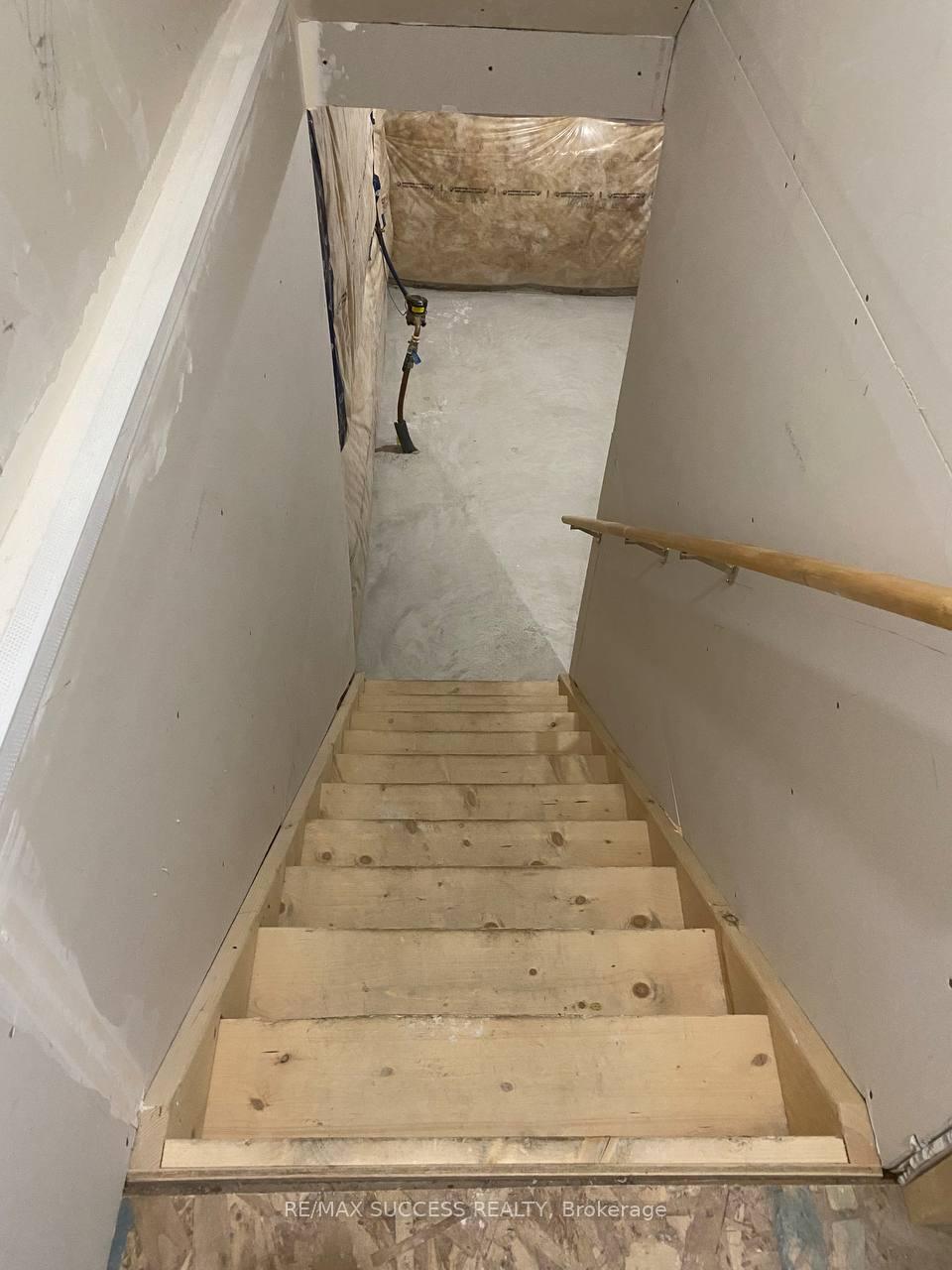 Photo 32 of Unit 38, 520 Grey Street, Brantford, Echo Place — HOMEH