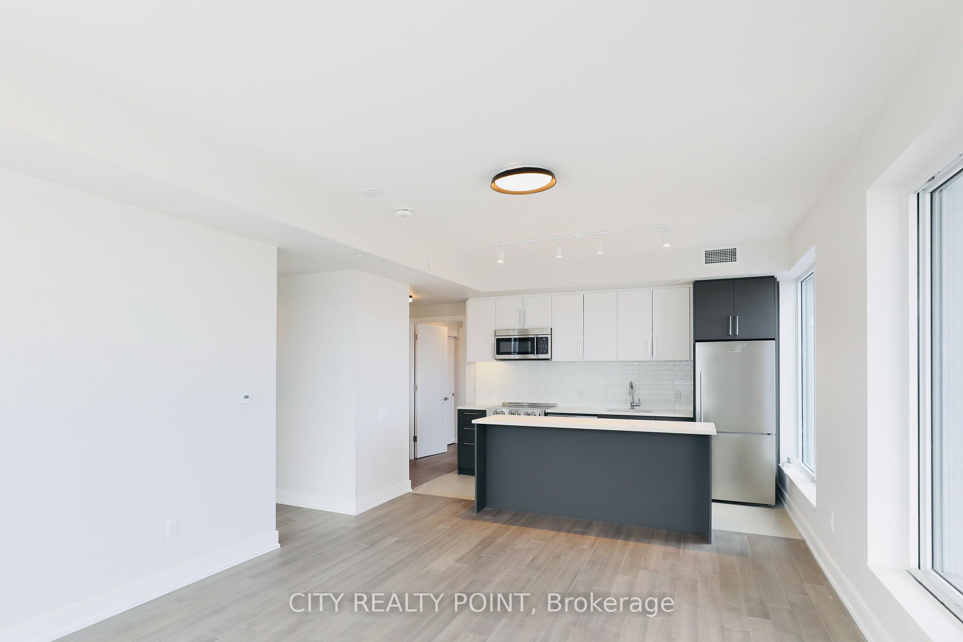 Photo 3 of Unit 909, 2525 Bathurst Street, Toronto, Forest Hill North — HOMEH